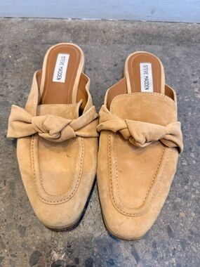 Steve Madden Camel Suede Knot-Detail Slip-On Mules